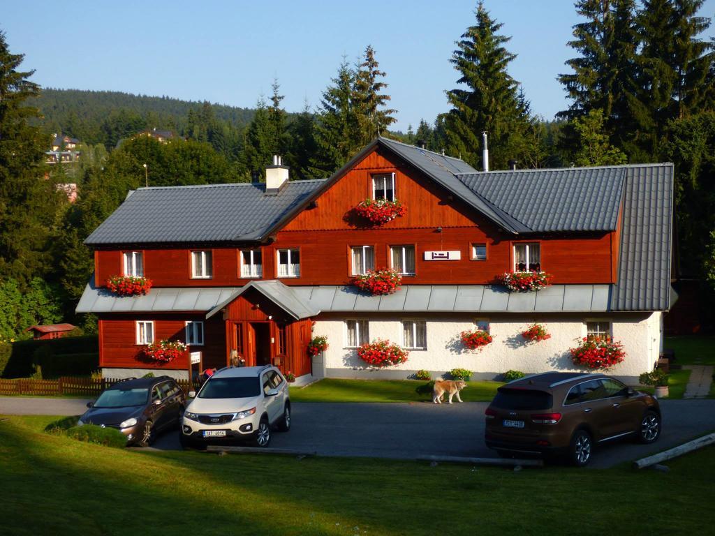 Hotel Chalupa U Beranu Harrachov Esterno foto
