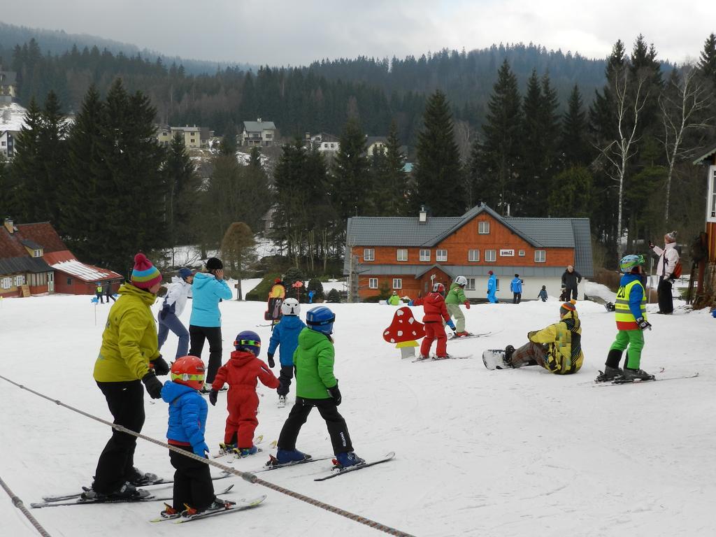 Hotel Chalupa U Beranu Harrachov Esterno foto